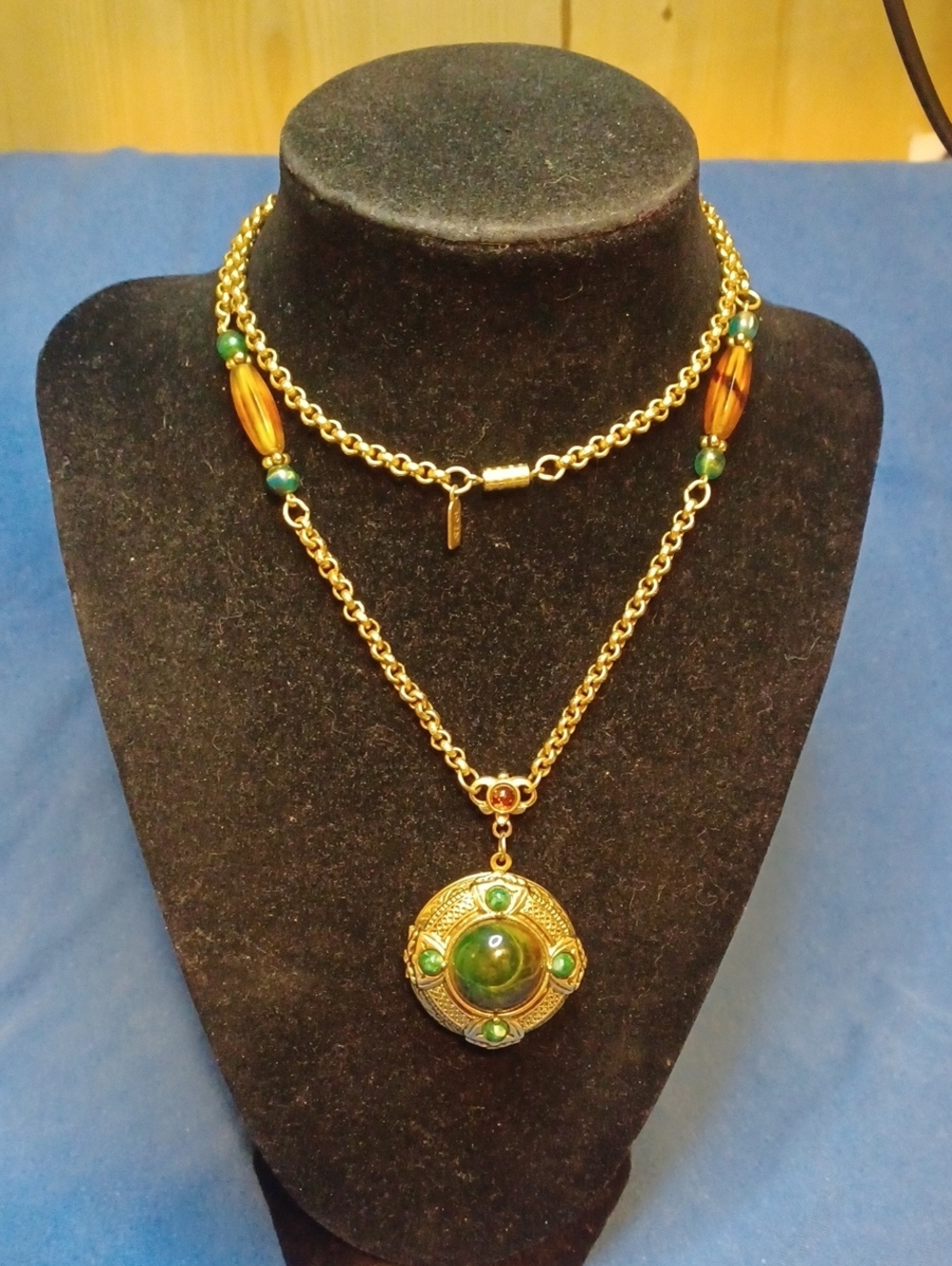 1928 Gold Tone Locket